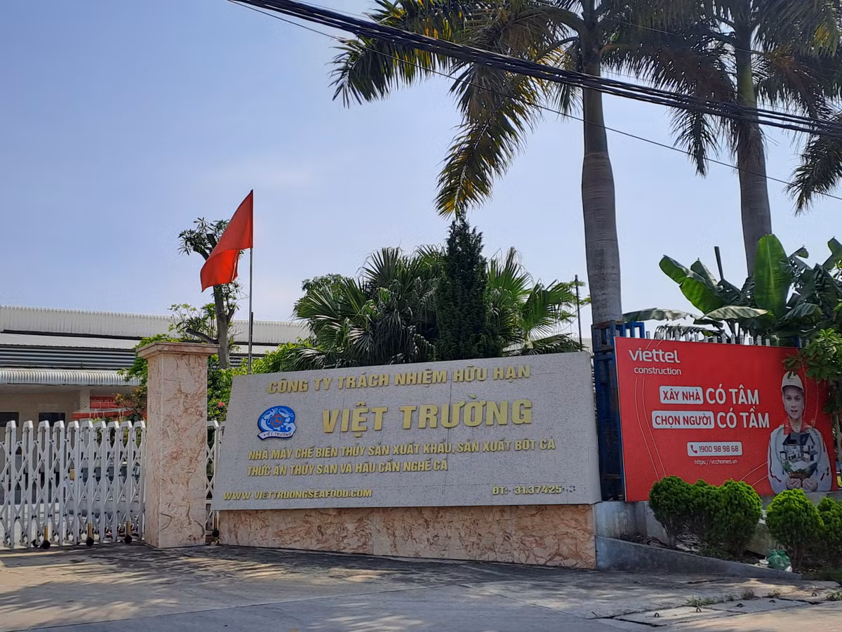 Hai Phong: Dan buc xuc vi Cong ty Viet Truong gay o nhiem