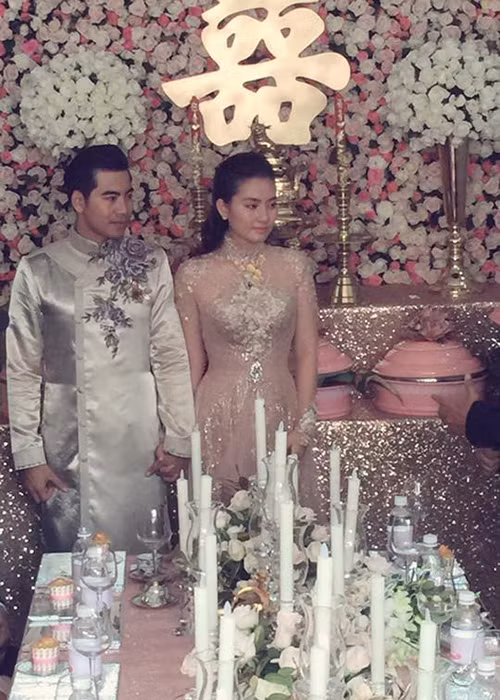 Không gian của đám hỏi Ngọc Lan - Thanh Bình được trang trí với tông màu hồng làm chủ đạo.