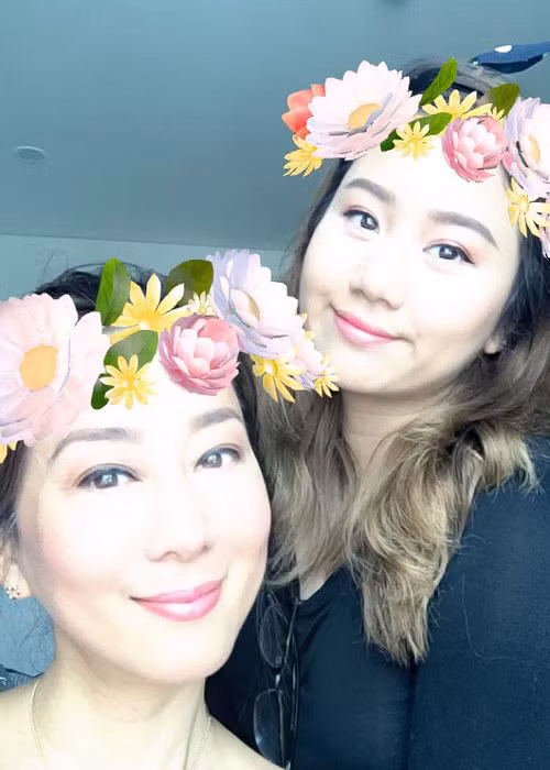 Trong chuyến du lịch, Kỳ Duyên đón sinh nhật cùng con gái Maili. Nữ MC tâm sự rằng: “Không có món quà gì tuyệt vời hơn một đứa con ngoan vì đó là món quà của thượng đế”.