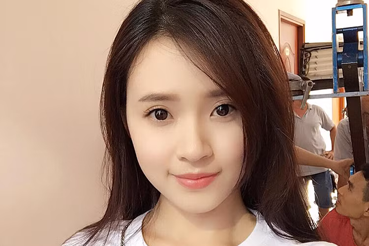 Nữ diễn viên phim “Thiên mệnh anh hùng” hiện đang rất chú tâm cho việc ghi hình khi tái xuất showbiz.
