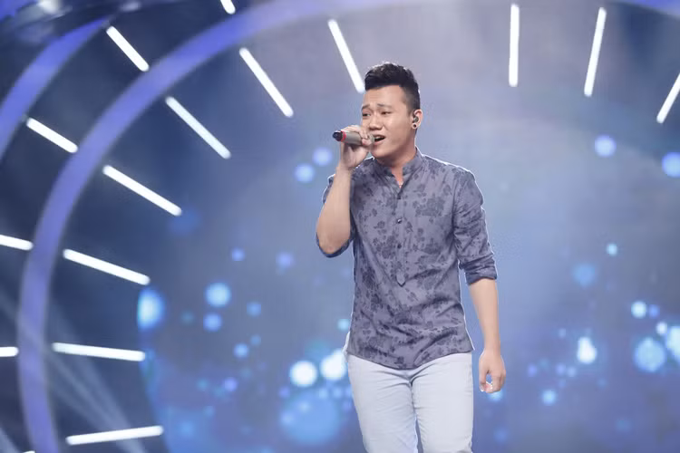 Ở đêm thi, Bá Duy là thí sinh giữ phong độ khi có màn trình diễn đầy thuyết phục qua ca khúc “Sau cơn mưa”. Đạo diễn Quang Dũng đã nhận ra Bá Duy có tố chất của một “ca sĩ nhân dân”. 