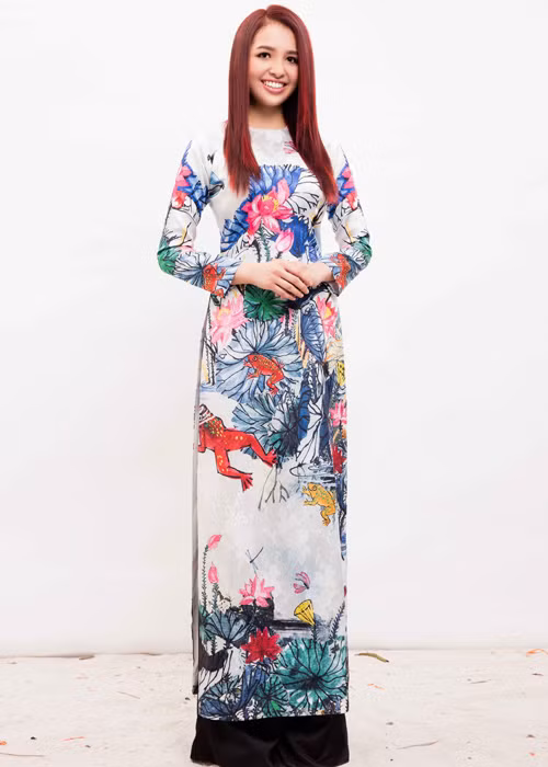 Loat anh gia dinh cua hoa hau hanh phuc nhat Viet Nam-Hinh-9