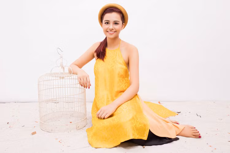 Loat anh gia dinh cua hoa hau hanh phuc nhat Viet Nam-Hinh-13