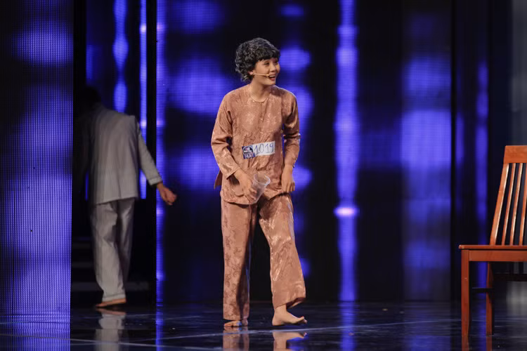 Thiên Trang cũng là một thí sinh nữ đáng chú ý ở vòng audition. Tiết mục của cô sinh viên này vừa có hài lẫn bi kịch.