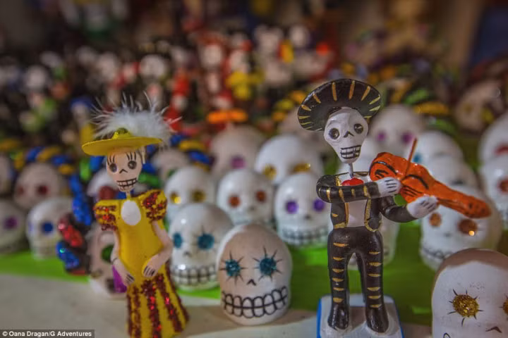 Mexico. Một kỳ nghỉ mùa thu ở Mexico hứa hẹn bàn chân của bạn luôn gõ theo nhịp phách cùng những lễ hội sôi động đầy màu sắc trên cả nước.