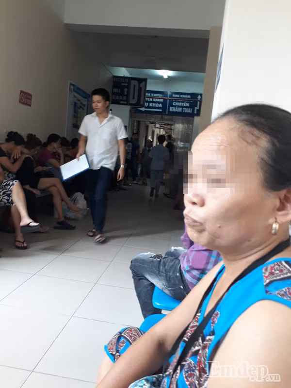 Đi chăm bệnh nhân, người nhà: Nguy cơ mắc sốt xuất huyết rất cao Di cham benh nhan, nguoi nha: Nguy co mac sot xuat huyet rat cao