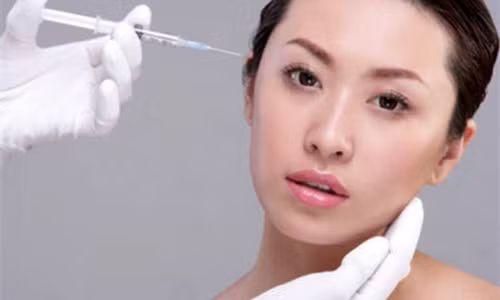 Ước mơ da trắng như Ngọc Trinh, coi chừng trả giá cả mạng sống Uoc mo da trang nhu Ngoc Trinh, coi chung tra gia ca mang song