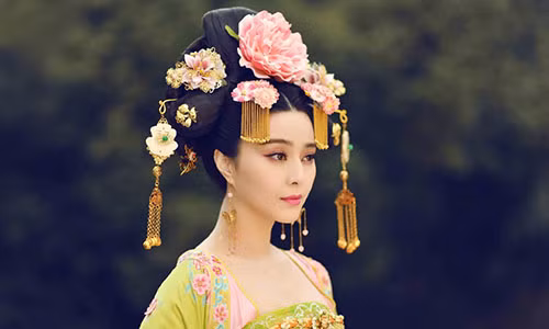 Dương Quý phi là "mối họa hồng nhan" hay chỉ là một nạn nhân của những toan tính chính trị? (Tranh minh họa).