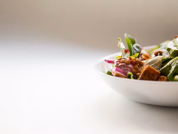Đậu Hũ: Đậu hũ là loại thức ăn chay tương đương với phô mai (paneer). Và một số hạt điều hoặc hạt mè tahini làm cho kinh nghiệm tốt hơn!