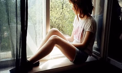 Tran danh ghen bat ngo tiet lo bi mat cua chong sap cuoi