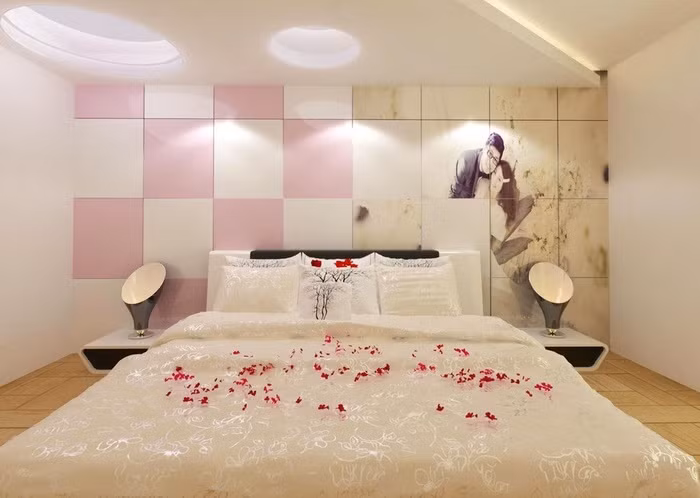 Một mẫu giường cưới giản dị, nhẹ nhàng nhưng không kém phần tinh tế.