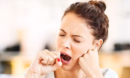 Buồn ngủ ban ngày: Dấu hiệu bệnh nặng 50% chúng ta không biết Buon ngu ban ngay: Dau hieu benh nang 50% chung ta khong biet