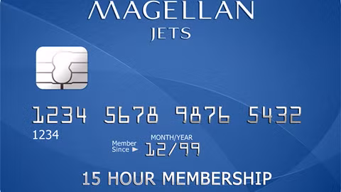 5. Thẻ đi máy bay tư nhân - Giá: 72.315 USD Thẻ 15 tiếng của Magellan Jets sẽ giúp bạn trải nghiệm cuôc sống triệu phú khi ngồi trên máy bay phản lực riêng. Thẻ này cho phép khách ở trong máy bay ít nhất 8 tiếng và khoác áo choàng Frette, đeo kính Aviator và đeo đồng hồ thông minh của Summit Montblanc.