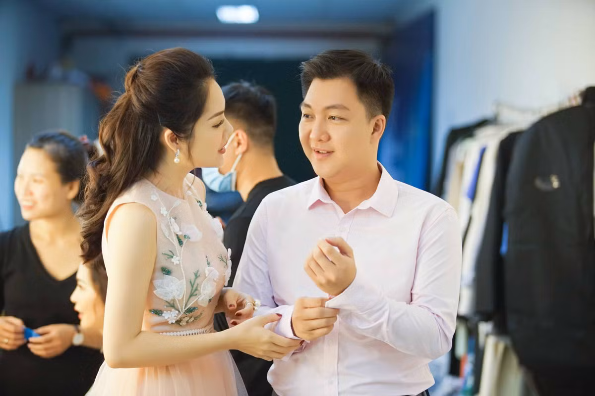 Chong Duong Cam Lynh ngai ngung khi hiem hoi len song truyen hinh