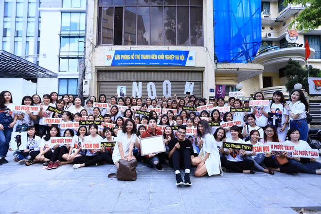 Noo Phước Thịnh hiện đang là ca sĩ sở hữu lượng "fans" đông nhất nhì showbiz Việt hiện nay.