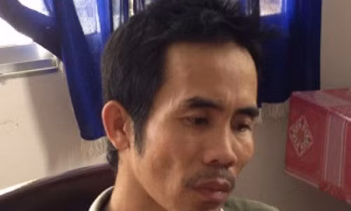 Bat doi tuong dot nhap nha ban than "cuom" hon 500 trieu dong