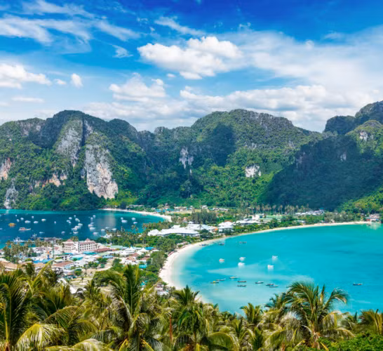 Thái Lan: Bạn có thể tìm chỗ ở rẻ tiền với giá 15 USD/đêm và thêm 20 USD/ngày cho thực phẩm và đồ uống.