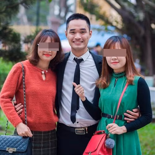 Nam sinh truong Mo mat “xanh let” di bao ve tot nghiep-Hinh-2