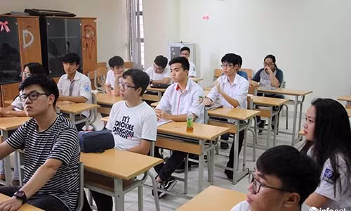 Khong the tuyen sinh nganh su pham voi muc dich “nuoi truong”