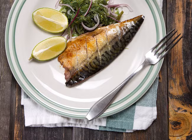 2. Cá thu giàu Omega-3, chất béo lành mạnh rất tốt cho sức khỏe tim mạch, giảm viêm, chống lại ung thư.