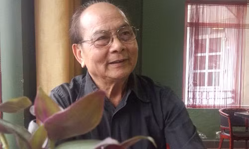 Uan uc khien nguoi dan ba hoa dien trong can biet thu tien ty