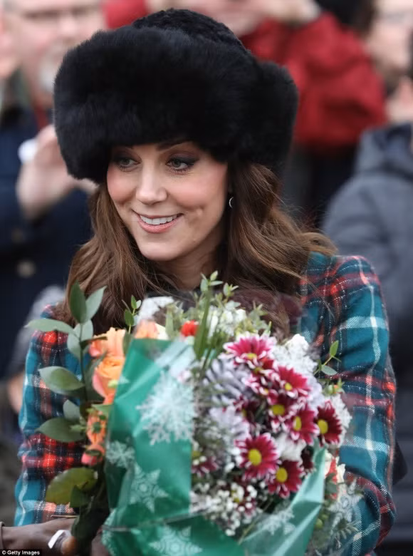 Nhan sắc xinh đẹp và rạng rỡ của công nương Kate Middleton.