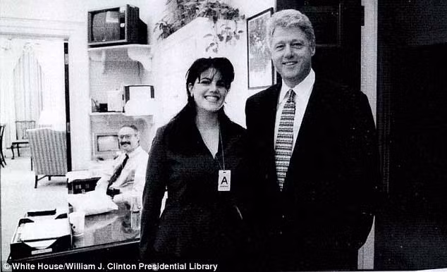 Nguoi tinh dinh dam mot thoi cua Bill Clinton gio ra sao?-Hinh-2