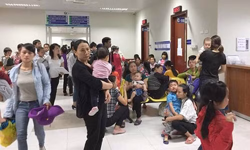 Nóng kỷ lục, trẻ có thể tàn phế nếu mẹ không biết điều này Nong ky luc, tre co the tan phe neu me khong biet dieu nay