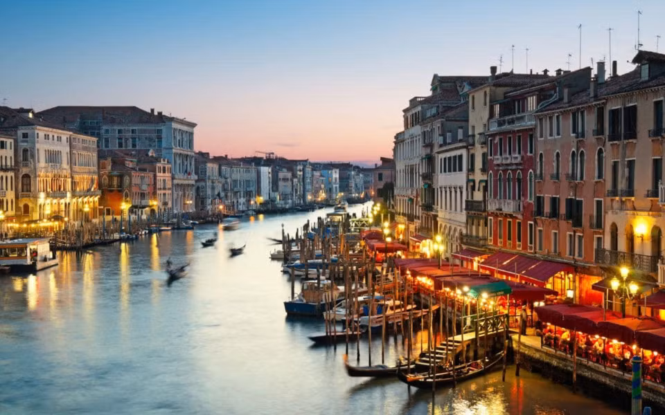 Venice, Italy: Đối với một số du khách, thành phố của các kênh đào Venice của Italy có nhiều điểm du lịch, nhưng lại khiến người ta có cảm giác buồn tẻ. Ảnh: Telegraph.