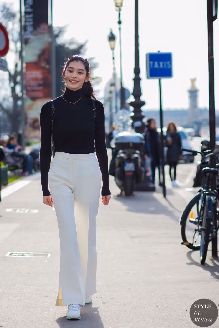 Chia sẻ trong các cuộc phỏng vấn, Ming Xi cho biết, cô muốn hướng đến vẻ đẹp của người phụ nữ hiện đại. Ngoài ra, chân dài gốc Hoa còn là một trong những tín đồ thời trang được yêu thích nhất tại làng mốt thế giới.