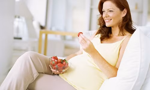 Dấu hiệu cảnh báo nguy hiểm mẹ bầu cần đi khám ngay Dau hieu canh bao nguy hiem me bau can di kham ngay