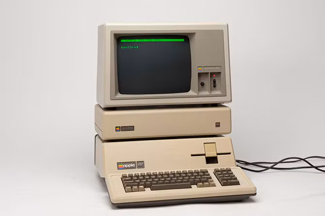 10 "cú phốt" bẽ bàng nhất trong lịch sử Apple - Hình 2 10 "cu phot" be bang nhat trong lich su Apple-Hinh-2