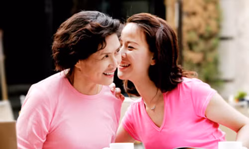 Con dâu sau sinh bỗng dở chứng hỗn với mẹ chồng Con dau sau sinh bong do chung hon voi me chong