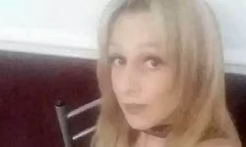Suýt chết vì trộn hóa chất lau sàn với nước nóng Suyt chet vi tron hoa chat lau san voi nuoc nong