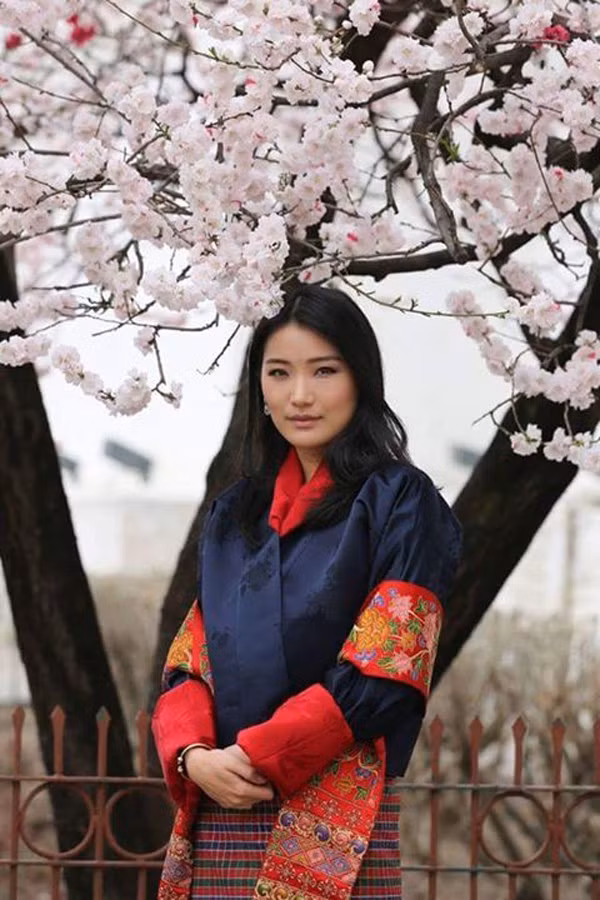 Khi 21 tuổi, Jetsun Pema trở thành Hoàng hậu của đất nước hạnh phúc nhất thế giới.