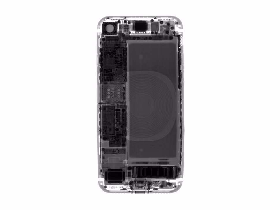 Nhung bi mat dong troi khi “mo bung” iPhone 8-Hinh-4