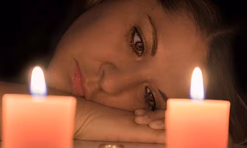 Tôi tái mét mặt khi nhìn thấy vợ chồng thông gia Toi tai met mat khi nhin thay vo chong thong gia