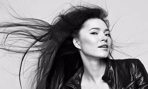 Vui vẻ chấp nhận để chồng sắp cưới qua chăm sóc tình cũ Vui ve chap nhan de chong sap cuoi qua cham soc tinh cu