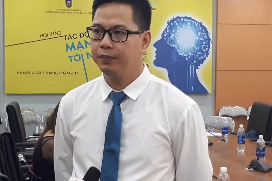 Hang chuc nguoi cai Facebook chua toi 6 tieng da khong chiu noi