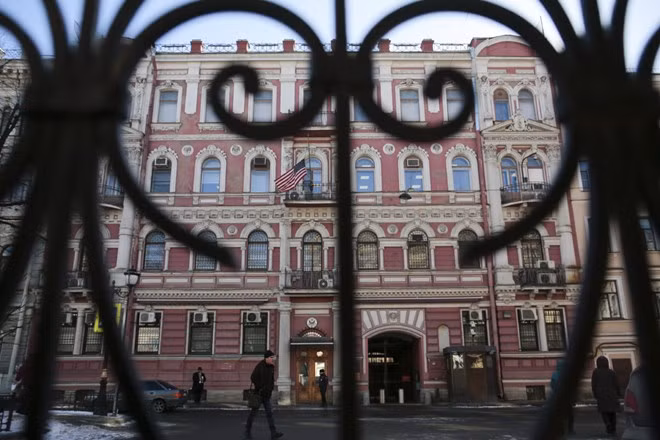 Nga tuyen bo dong cua Tong lanh su quan My tai St.Petersburg