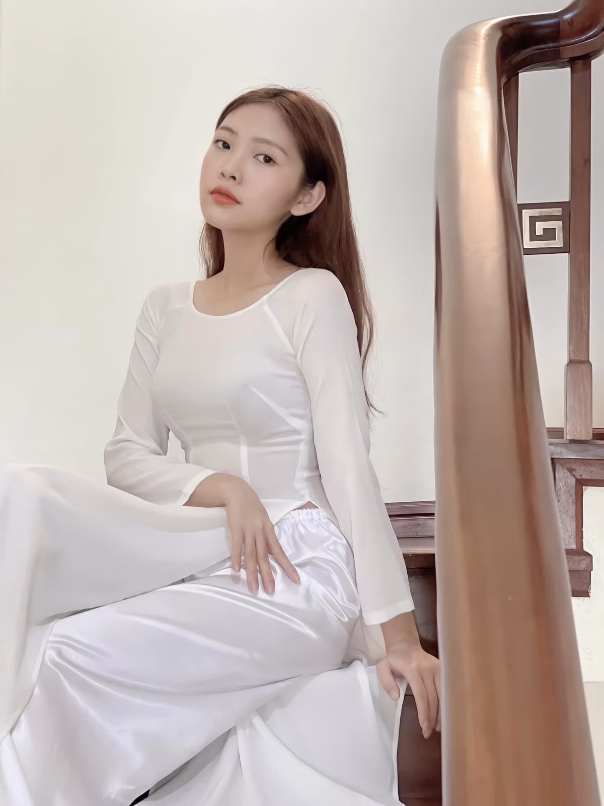 Trong thời gian giãn cách vì dịch bệnh, cô nàng cũng cho ra đời nhiều video hướng dẫn chụp ảnh khiến cư dân mạng vô cùng thích thú.