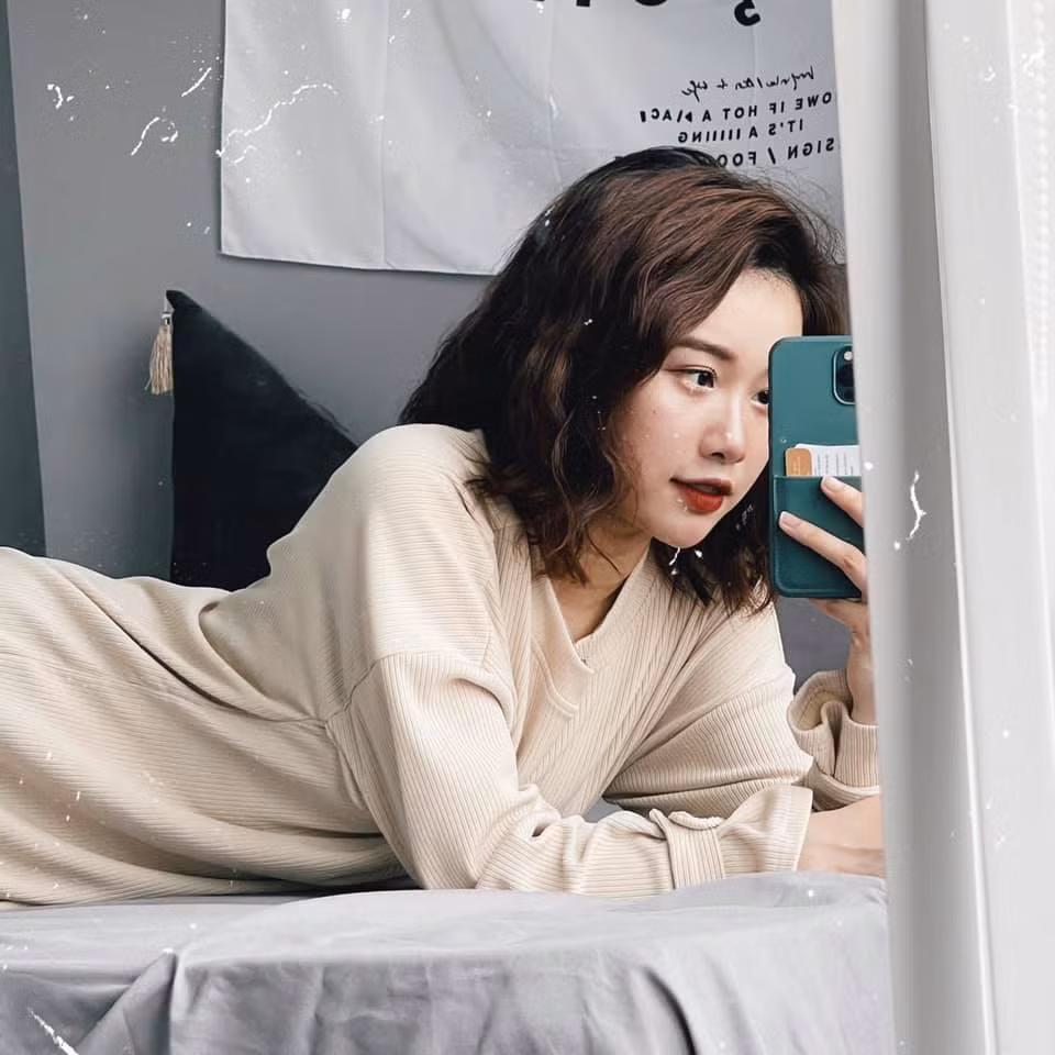 Nhiều người nhận xét, Trang Nhung ngày càng xinh đẹp và tươi tắn.
