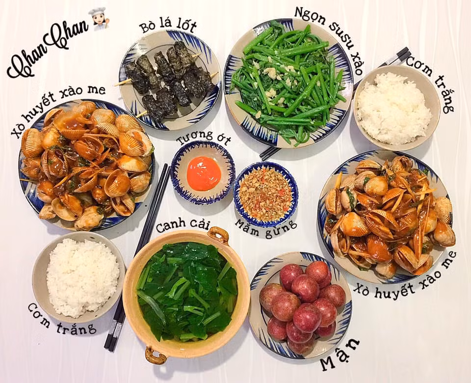 Người nấu cần có công thức riêng cũng như khéo tay trang trí một chút để các món ăn hấp dẫn nhất, giúp các thành viên trong gia đình không bị ngán.