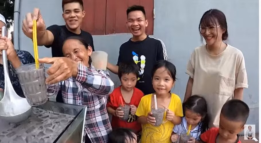 Nguyên nhân cư dân mạng cho rằng, bà Tân đã hết thời, nội dung làm clip ngày càng nhàm chán, không có sự mới mẻ. Ảnh: Tổng hợp