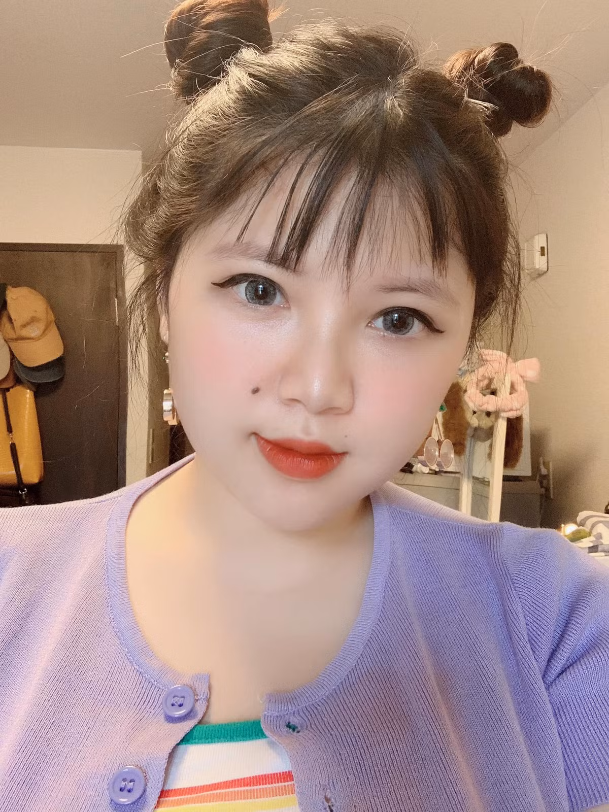 Cô gái này từng phát ngôn trên trang cá nhân của mình rằng netizen quá "độc ác", trong khi cô chủ muốn làm việc này để kiếm thêm thu nhập.