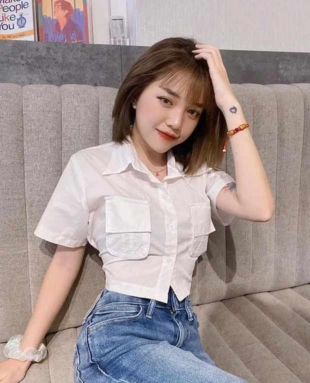 Sau khi đăng tải video trên TikTok, hot TikToker Lê Thị Khánh Huyền và Bụt cũng đã vào bình luận góp vui cùng nữ streamer xinh đẹp.