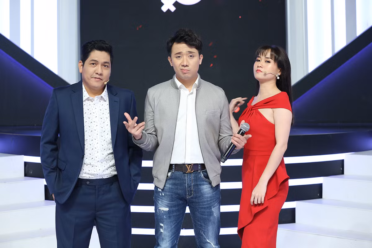Sau ket hon, Hari Won cam Tran Thanh gap go ban be