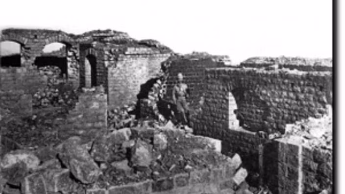 Do sự chênh lệch lực lượng quá lớn nên cuối cùng chiến binh Sikh bị lực lượng Afghanistan đánh bại.