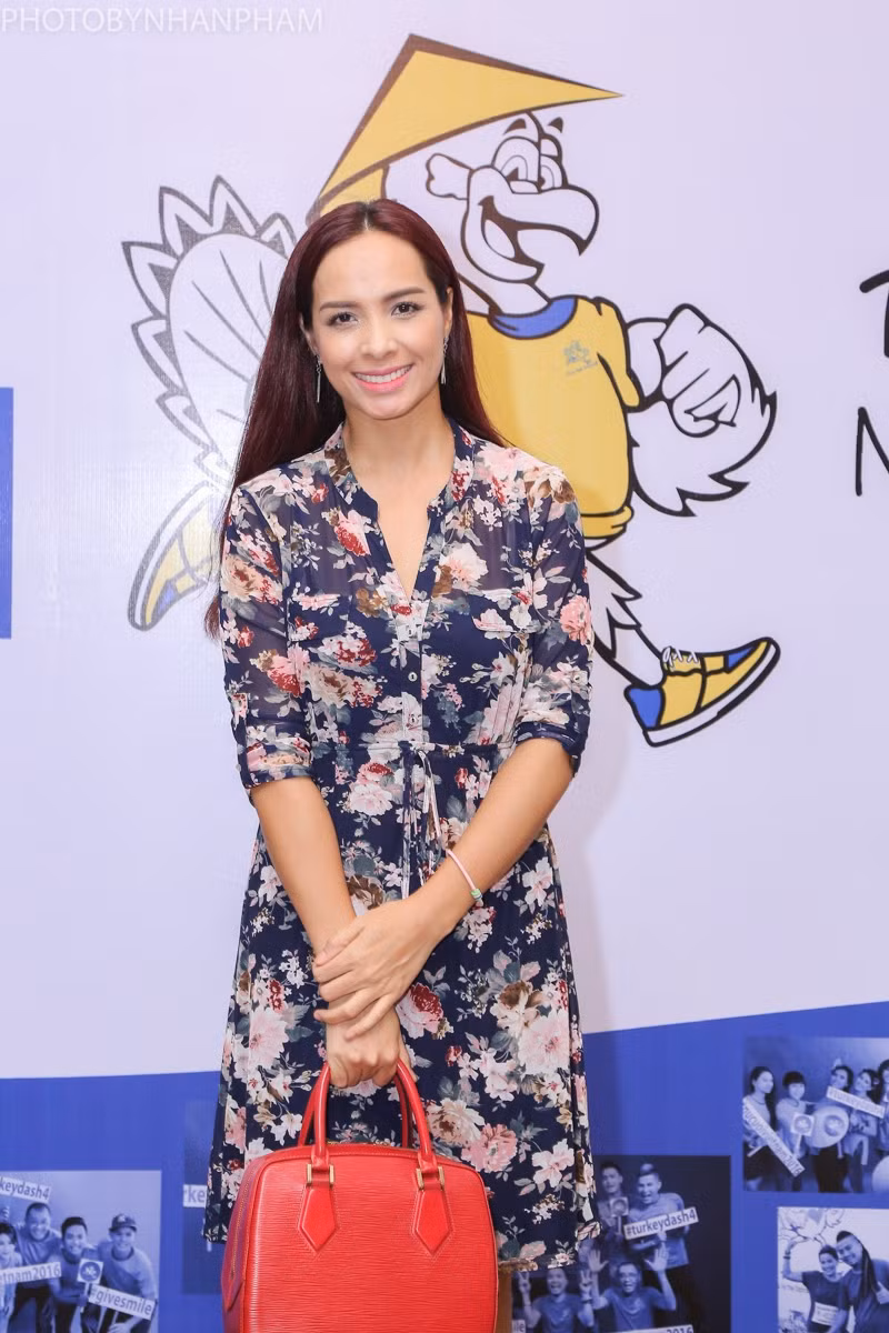Cựu người mẫu Thúy Hạnh.