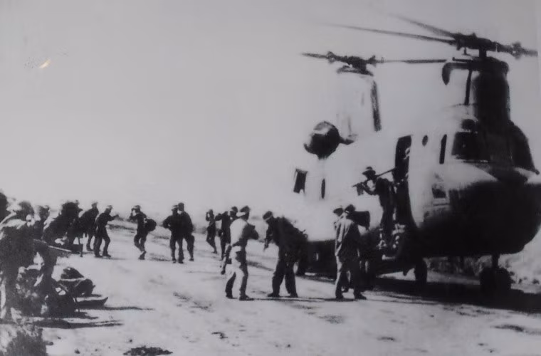 Trực thăng vận tải CH-47 thời còn phục vụ trong KQND Việt Nam.